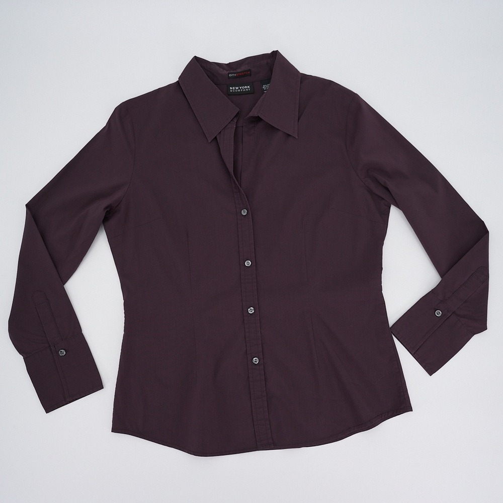 New York & Company Plum Purple Button-Front Shirt Fitted City Stretch